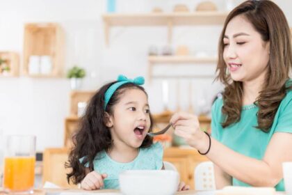 क्या आप अपने बच्चे की लम्बाई को लेकर चिंतित हैं? Try these foods (2024)