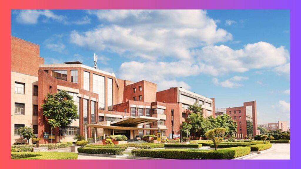 Boy slaps girl in Amity University