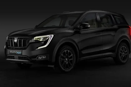 Unsafe: School student drives car in uniform: पांच दोस्त थे सवार; वायरल वीडियो ने सड़क सुरक्षा को लेकर बढ़ाई चिंताएं 72 School student drives car in uniform