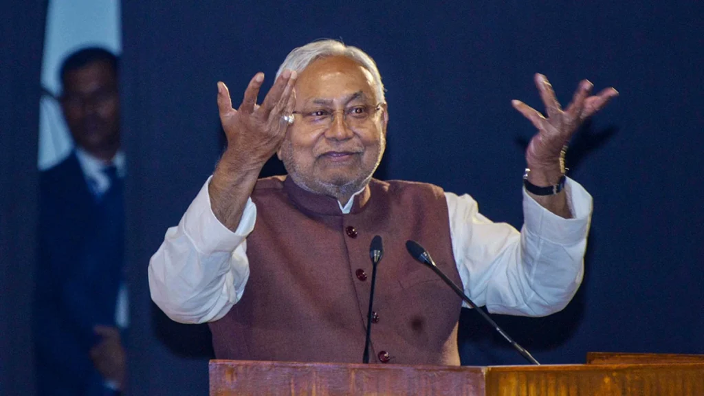 Nitish Kumar viral video