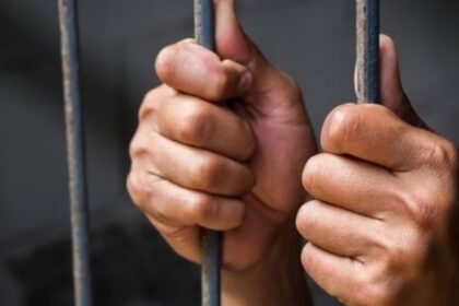 MNS Workers Detained