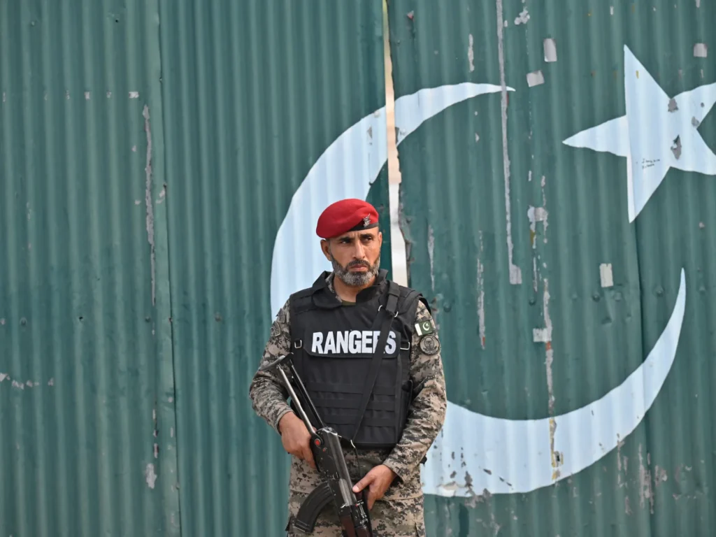 Pak vs India possibility of war: पाकिस्तान पहले किन भारतीय शहरों को बना सकता है निशाना? 73 Pak vs India possibility of war: पाकिस्तान पहले किन भारतीय शहरों को बना सकता है निशाना?