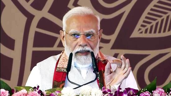 PM Modi In Siwan Rally: बिहार में बनी इंजन से चलाए जाएंगे अफ्रीका में ट्रेनें 72 PM Modi In Siwan Rally: बिहार में बनी इंजन से चलाए जाएंगे अफ्रीका में ट्रेनें