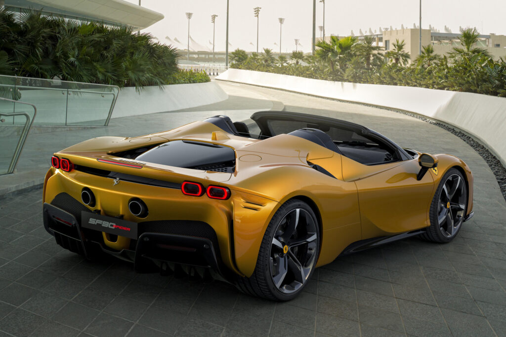 Ferrari worth Rs 7.5 crore seized in Bengaluru for road tax evasion; मालिक ने RTO को 1.41 करोड़ रुपये का भुगतान किया 73 Ferrari worth Rs 7.5 crore seized in Bengaluru for road tax evasion; मालिक ने RTO को 1.41 करोड़ रुपये का भुगतान किया
