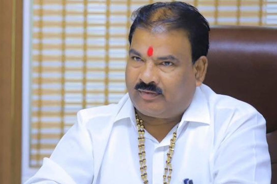 MLA Assaults Canteen Operator