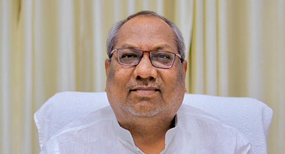 Sanjay Nishad Ganga remark: 'रुकिए और गंगा का आशीर्वाद लीजिए': बाढ़ पीड़िता ने यूपी मंत्री को सुनाई खरी-खरी 71 Sanjay Nishad Ganga remark: 'रुकिए और गंगा का आशीर्वाद लीजिए': बाढ़ पीड़िता ने यूपी मंत्री को सुनाई खरी-खरी